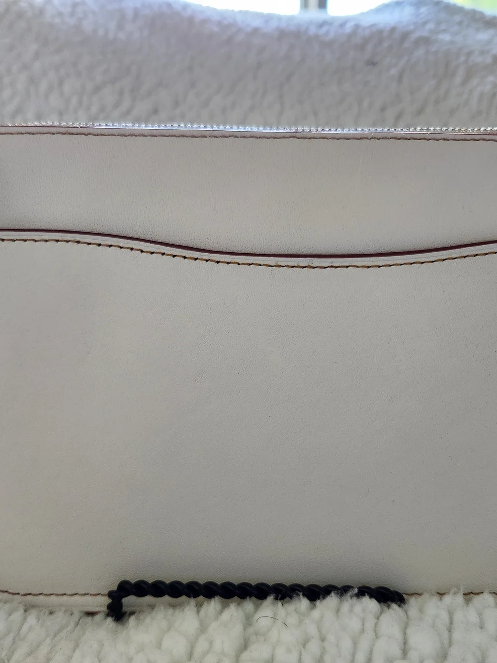 Coach 1941 White And Burgandy Leather Wristlet Or Crossbody - Picture 6 of 14